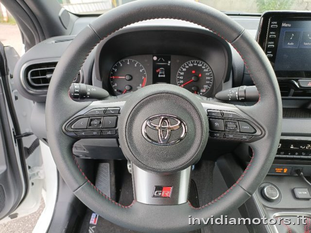 TOYOTA Yaris usata, con Antifurto