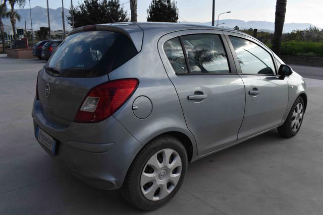 OPEL Corsa usata 15