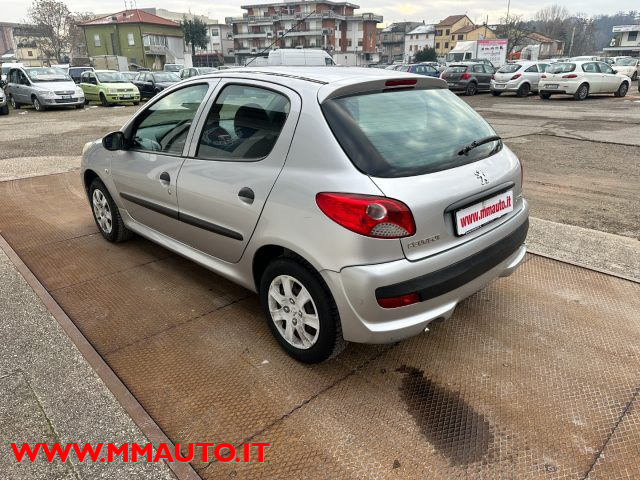 PEUGEOT 206 usata, con Alzacristalli elettrici