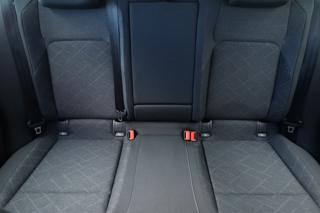 VOLKSWAGEN Golf usata, con Touch screen