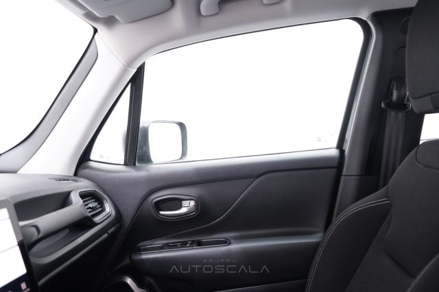 JEEP Renegade usata, con USB