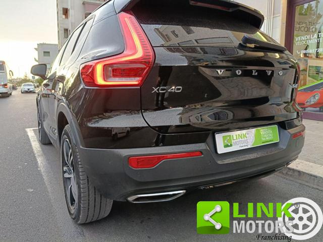 VOLVO XC40 usata, con Telecamera per parcheggio assistito
