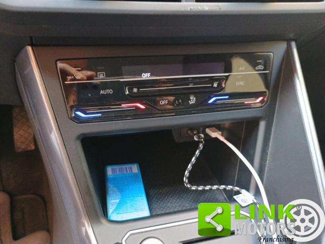 VOLKSWAGEN Polo usata, con USB