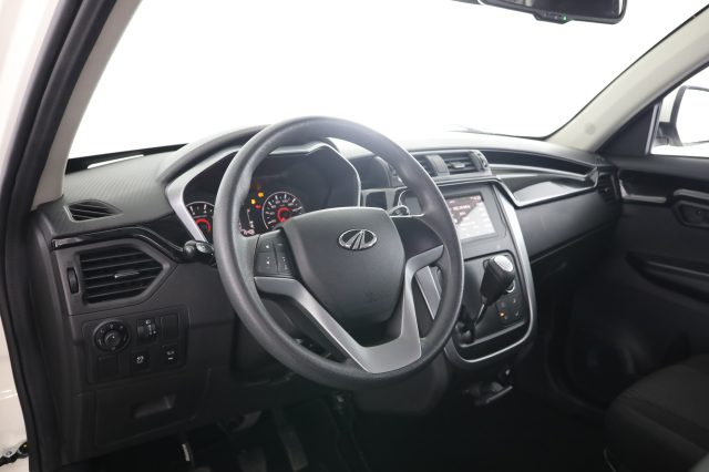 MAHINDRA KUV100 usata 1