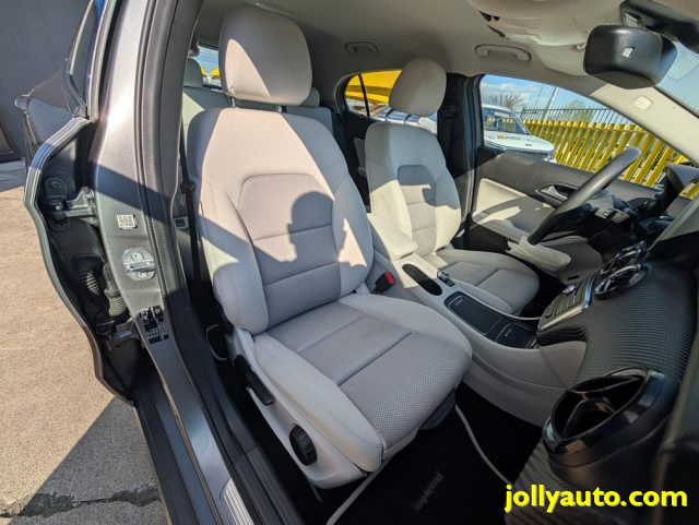 MERCEDES-BENZ GLA 220 usata 24