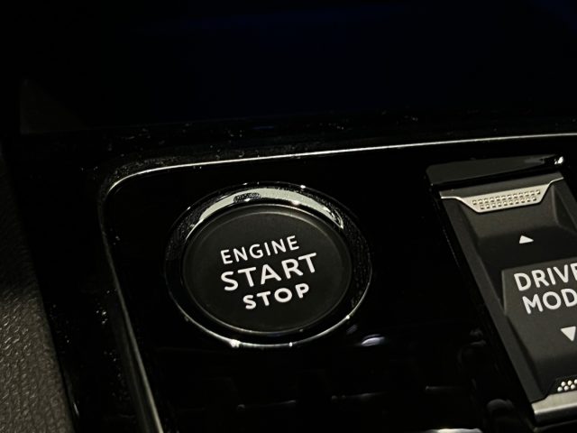 PEUGEOT 3008 usata, con Luci diurne LED