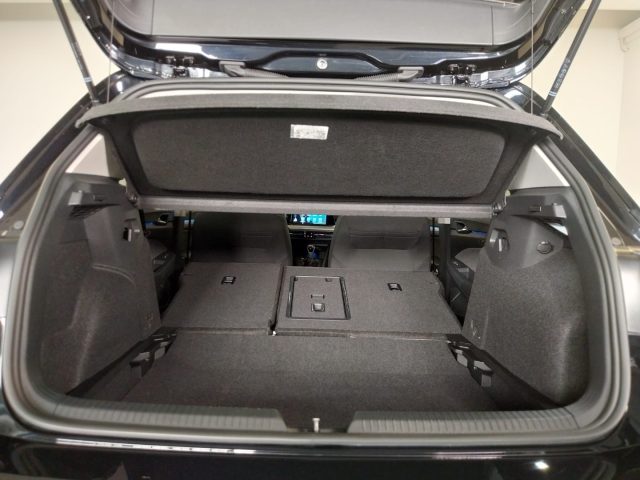 VOLKSWAGEN Golf usata, con Fari LED