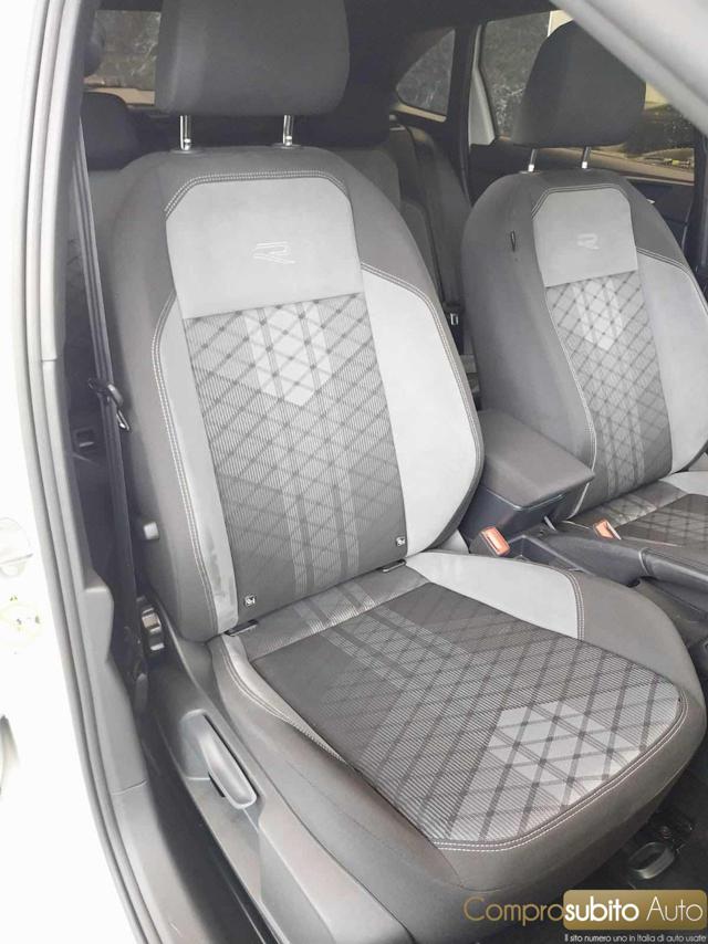 VOLKSWAGEN Taigo usata 22