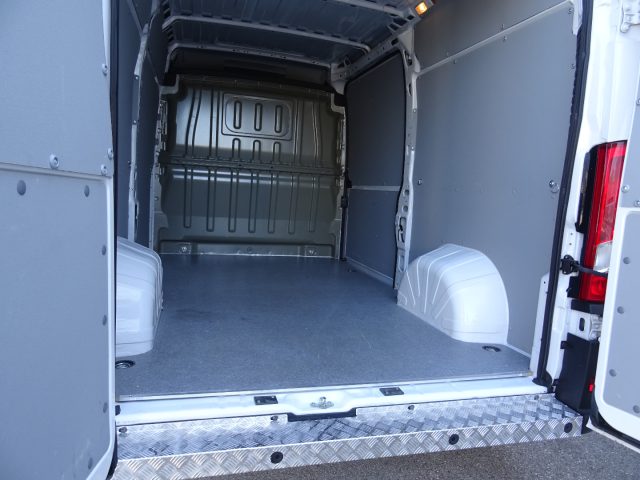 PEUGEOT Boxer usata, con Boardcomputer