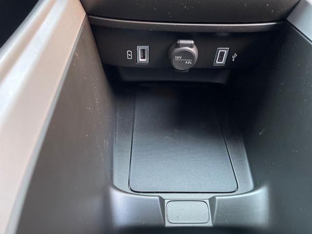 JEEP Avenger usata, con Sedile posteriore sdoppiato