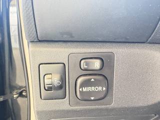 TOYOTA Yaris usata, con Airbag testa