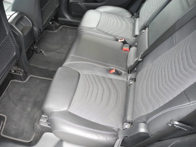 MERCEDES-BENZ GLB 200 usata 60