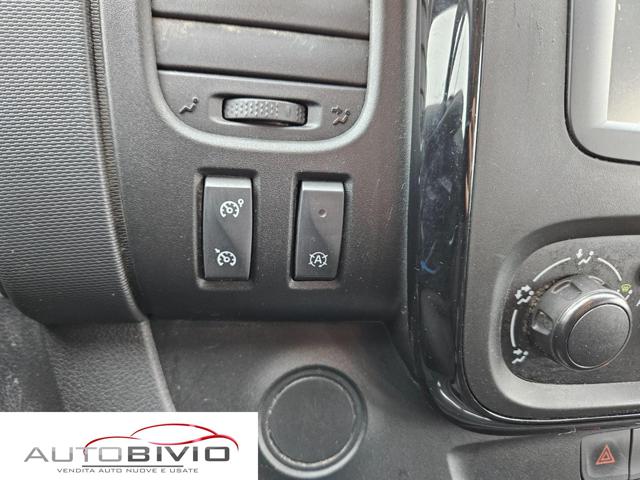 OPEL Vivaro usata, con Vivavoce