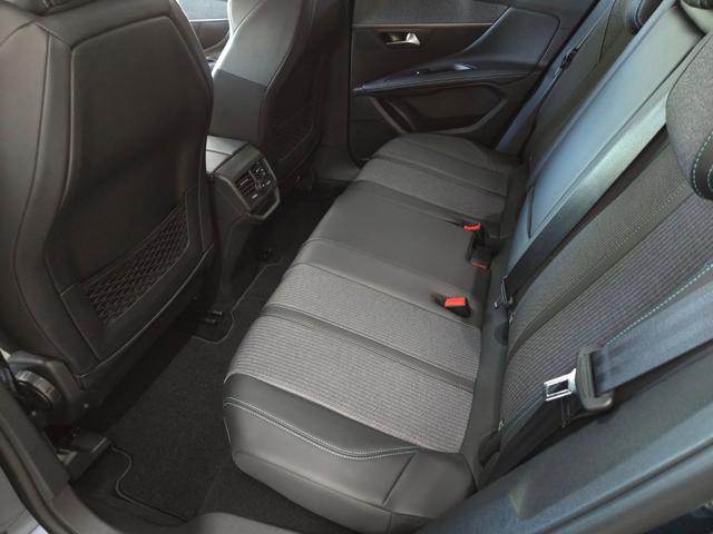 PEUGEOT 3008 usata, con Airbag