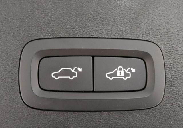 VOLVO XC40 usata, con Bluetooth