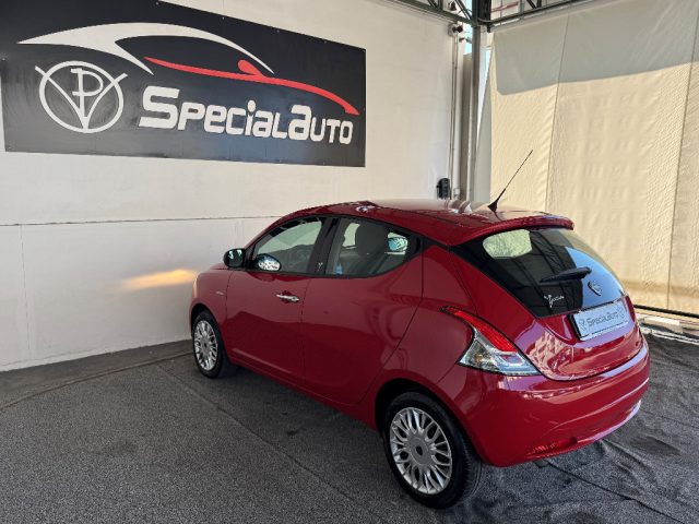 LANCIA Ypsilon usata, con Autoradio