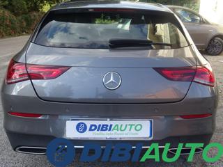 MERCEDES-BENZ CLA 200 usata, con Leve al volante