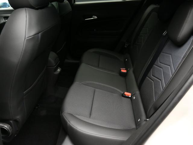 JEEP Avenger usata, con Cerchi in lega