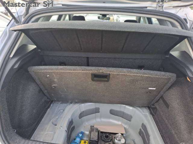 SEAT Arona usata, con Sedile posteriore sdoppiato