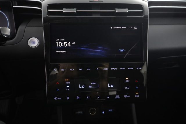HYUNDAI Tucson usata 9