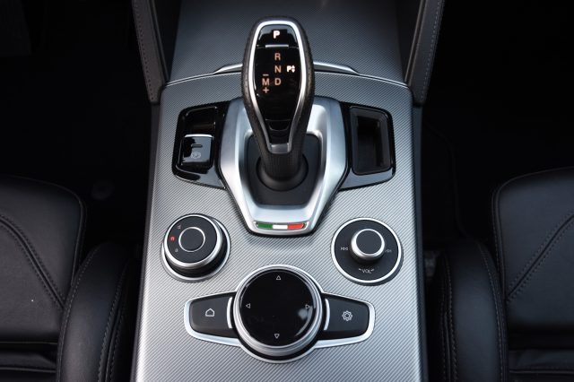 ALFA ROMEO Stelvio usata, con Trazione integrale