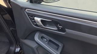 PORSCHE Macan usata, con Chiusura centralizzata