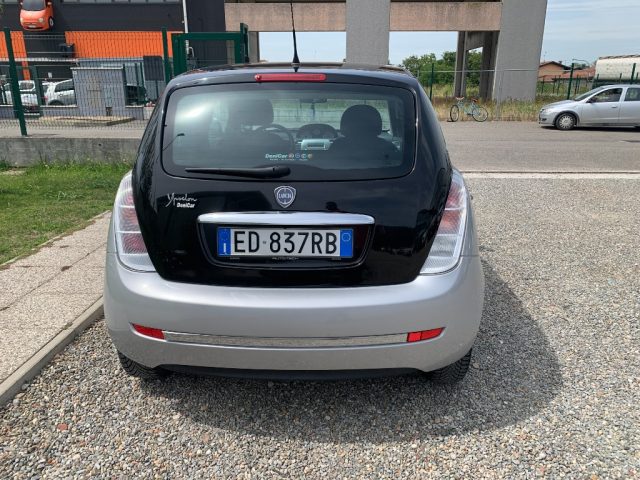 LANCIA Ypsilon usata, con Autoradio