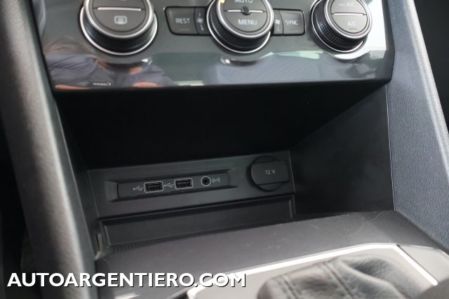 VOLKSWAGEN Tiguan usata, con Boardcomputer