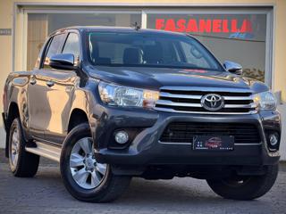 TOYOTA Hilux TOYOTA HILUX 2.4 D-4D DOUBLE CAB LOUNGE 4X4