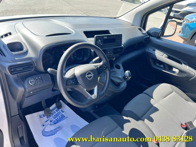 OPEL Combo usata, con USB