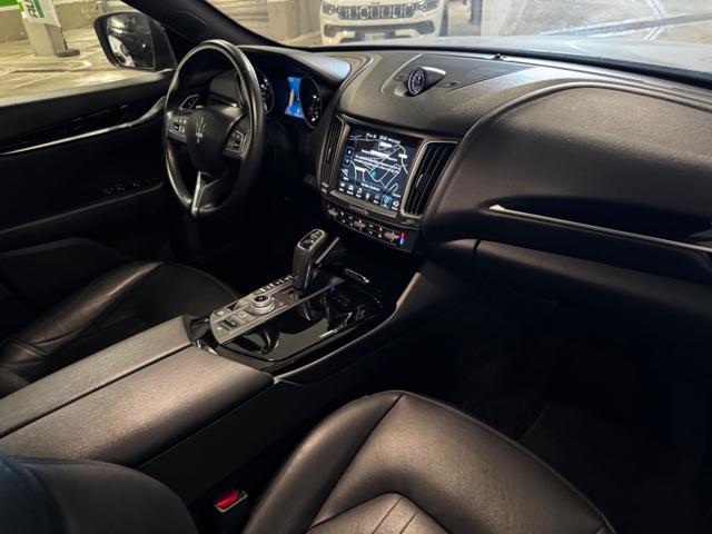 MASERATI Levante usata, con Fari Xenon