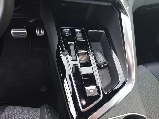 PEUGEOT 3008 usata, con Fari LED