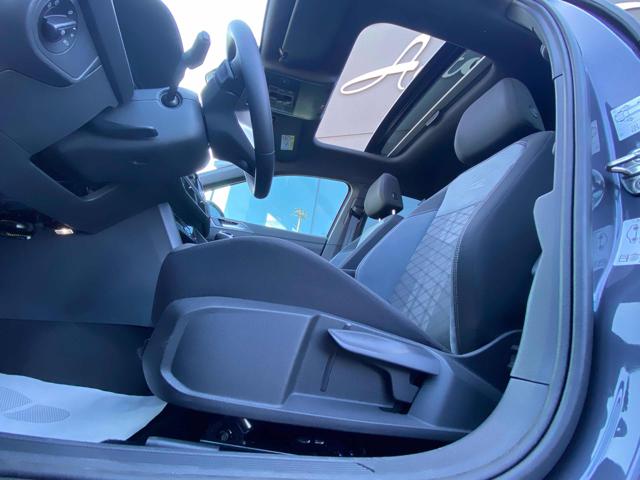 VOLKSWAGEN Taigo usata, con Fari LED
