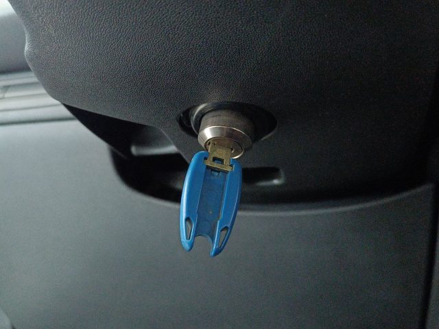 PEUGEOT 208 usata 22