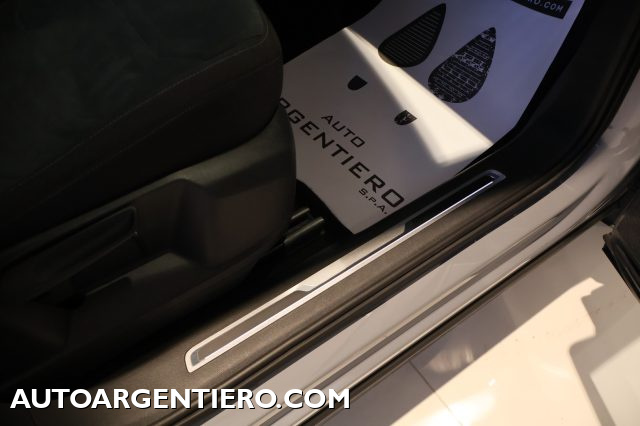 VOLKSWAGEN Tiguan usata, con Bluetooth