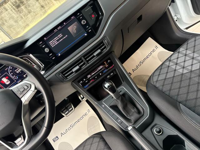 VOLKSWAGEN Taigo usata, con USB