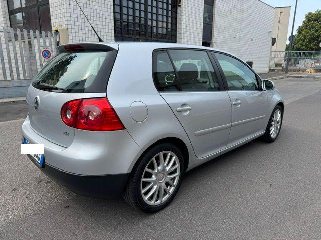VOLKSWAGEN Golf usata, con Autoradio
