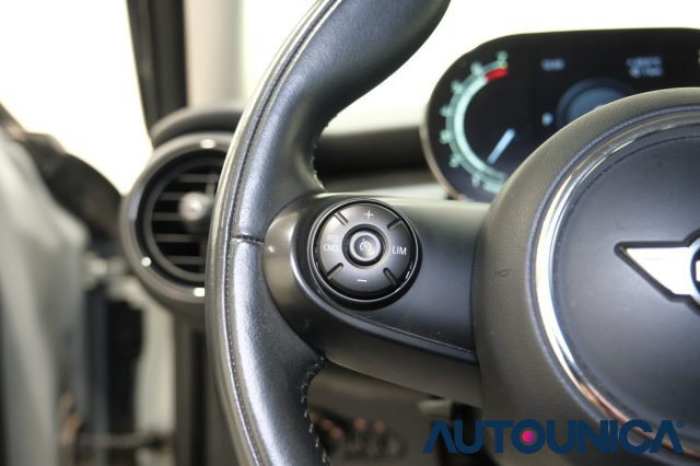 MINI Cooper usata, con Fari LED