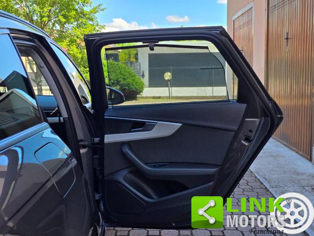AUDI A4 usata, con Volante multifunzione