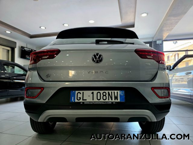 VOLKSWAGEN T-Roc usata, con Autoradio digitale