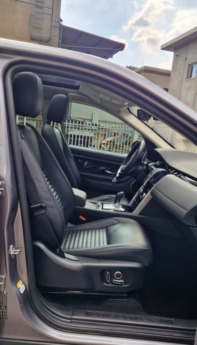 LAND ROVER Discovery Sport usata, con Autoradio