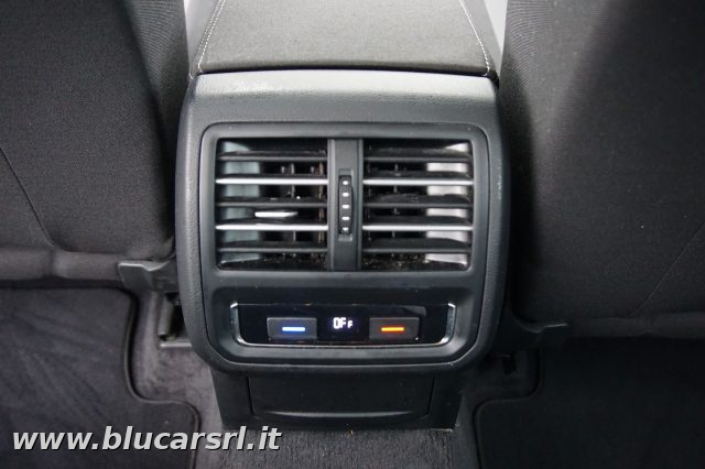 VOLKSWAGEN Passat usata, con Sensori di parcheggio posteriori