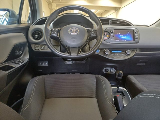 TOYOTA Yaris usata, con Fendinebbia