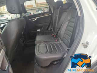 VOLKSWAGEN Touareg usata, con ESP