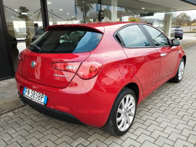 ALFA ROMEO Giulietta usata, con Autoradio