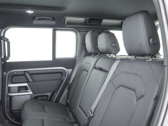 LAND ROVER Defender usata 14