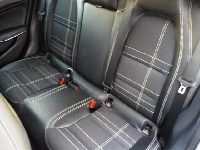 MERCEDES-BENZ A 200 usata, con USB