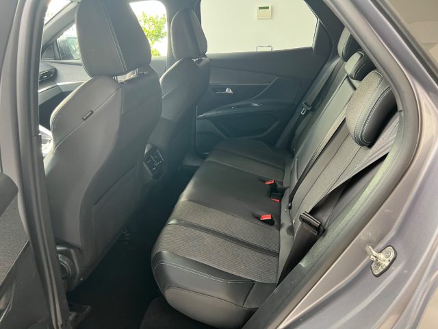 PEUGEOT 3008 usata, con Fari Xenon