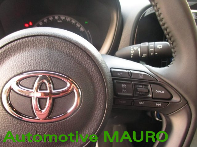 TOYOTA Aygo X usata, con Autoradio digitale