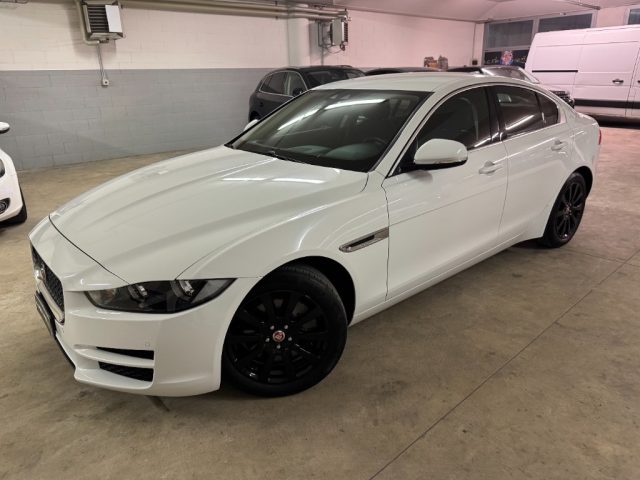 JAGUAR XE usata, con Airbag laterali